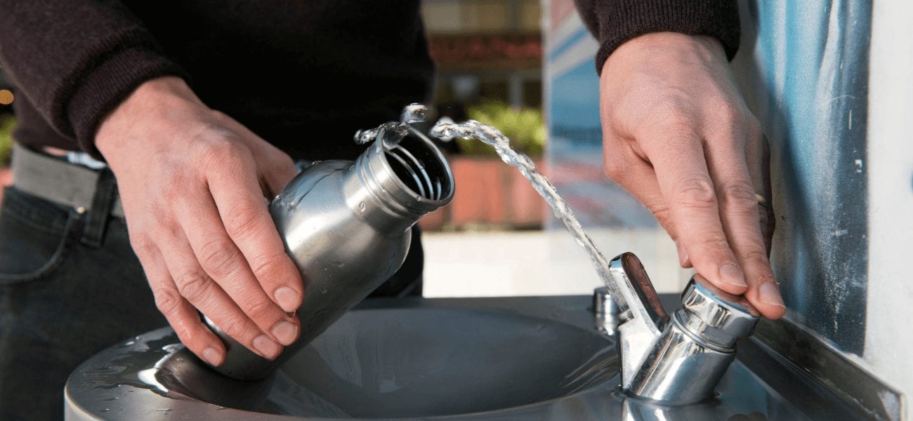 Fountain header drinking water fountain